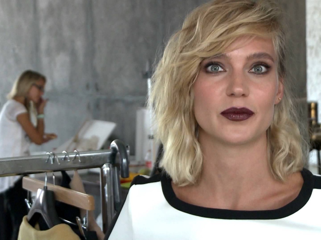 Очаровательная актриса Глюкоза