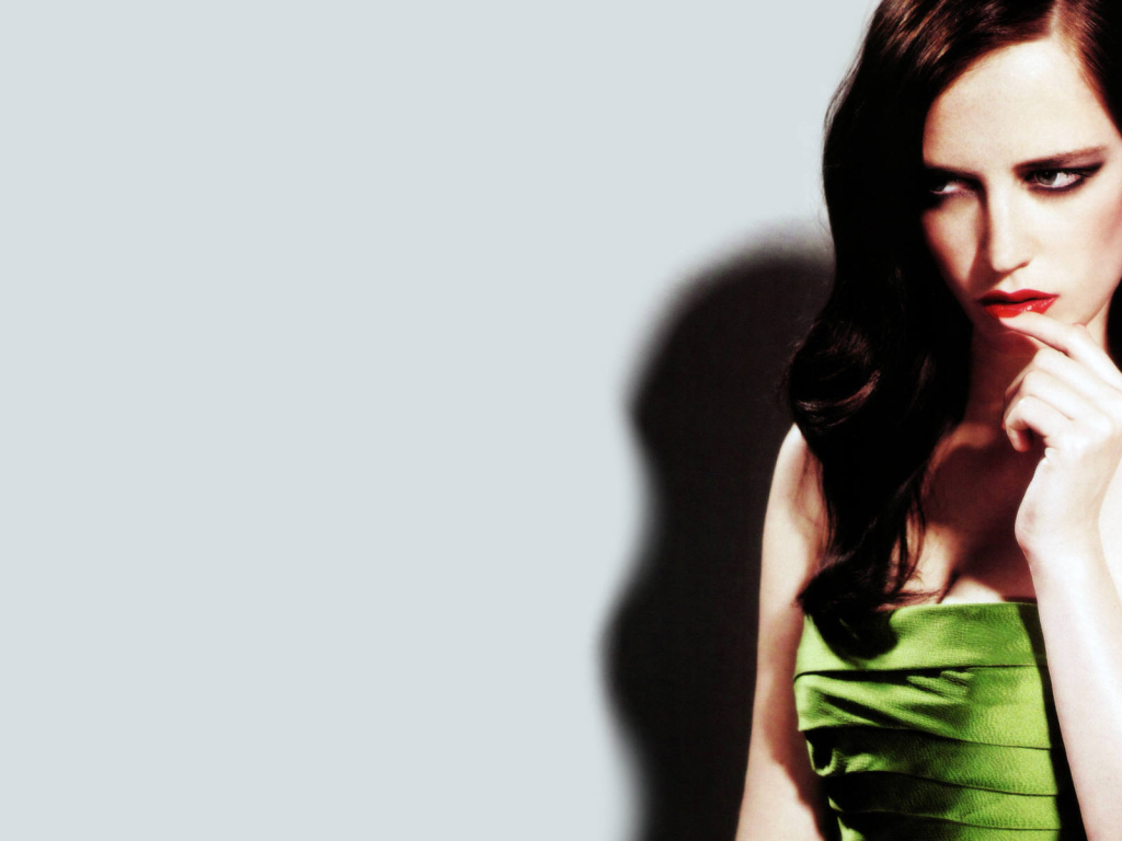 Популярная супермодель Ева Грин