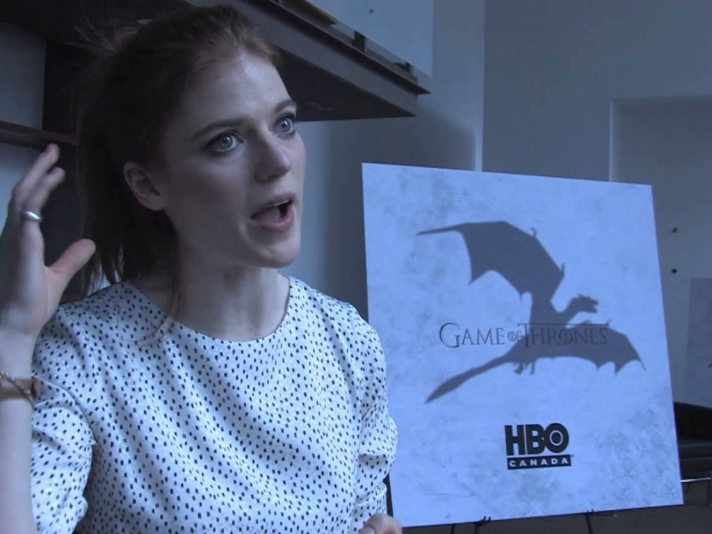 Очаровательная Роуз Лесли