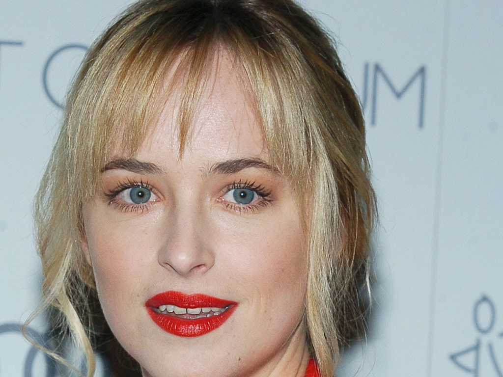 Известная модель Дакота Джонсон