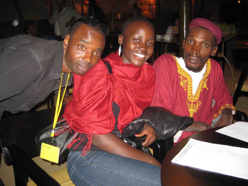 Знаменитая Лупита Нионго