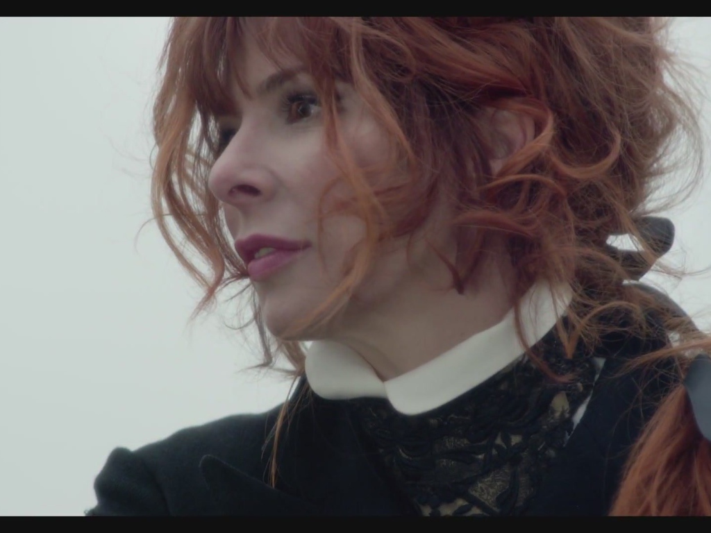 Красивая Милен Фармер