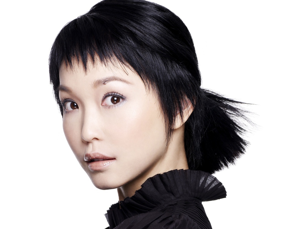 Популярная супермодель Фэнн Вонг