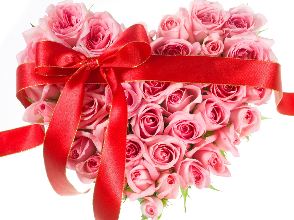 Букет из роз в форме сердца на День Святого Валентина 14 февраля