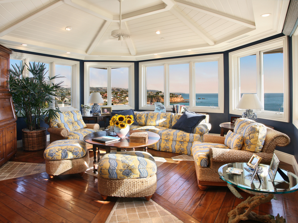 Комната с видом на море