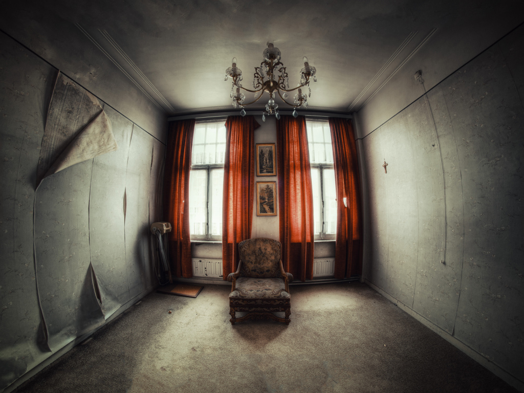 Заброшенная комната