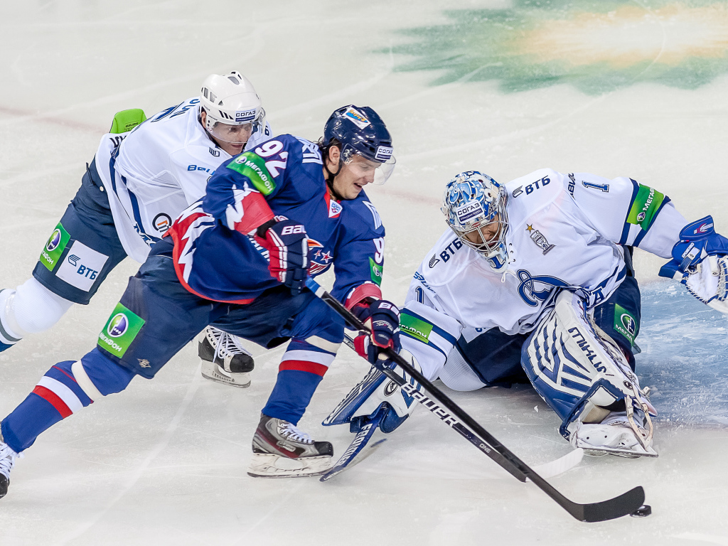 Популярный человек Олег Твердовский