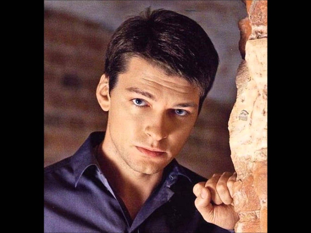 Популярный Даниил Страхов