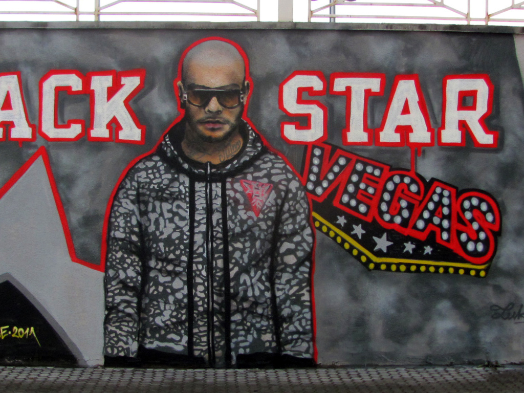 Русская знаменитост Тимати