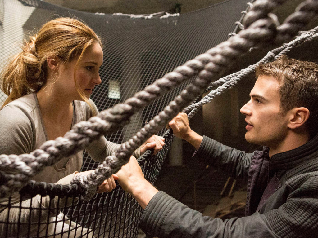 Актер Тео Джеймс