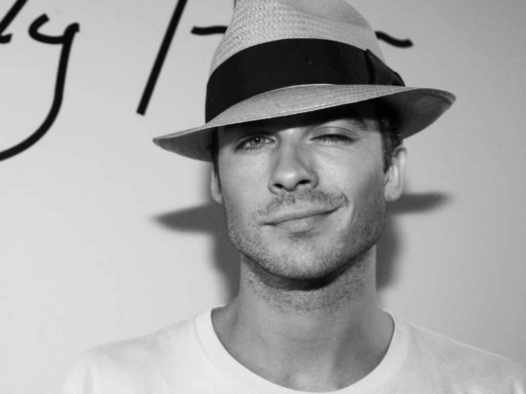 Йен Сомерхолдер в шляпе