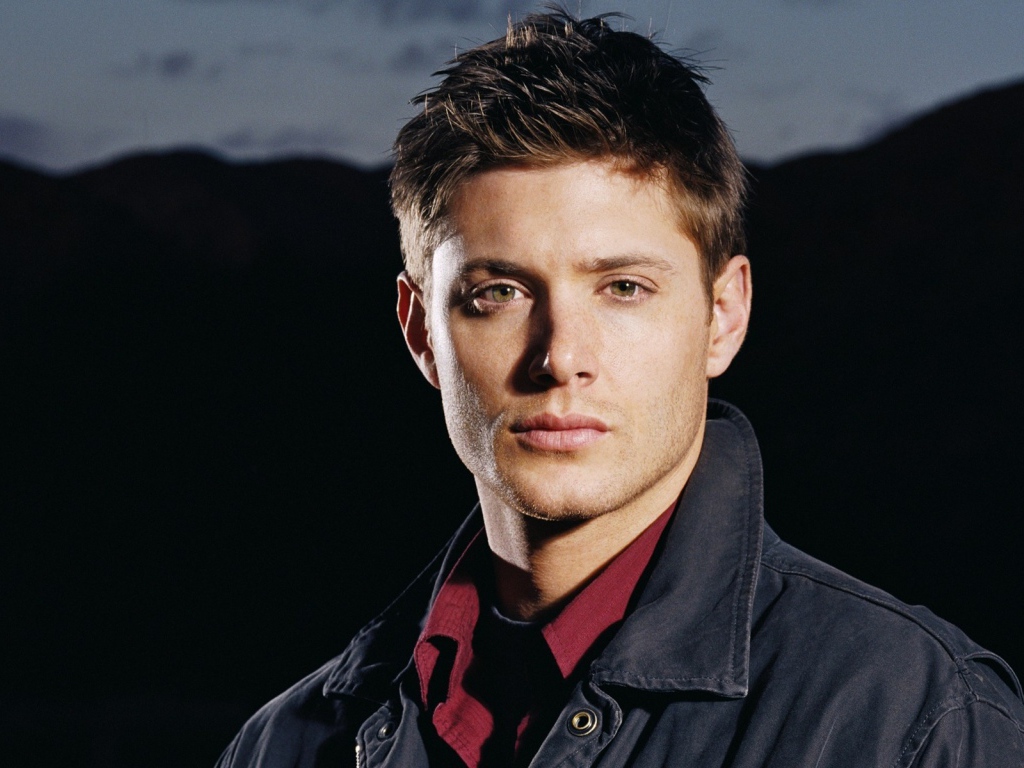 Популярный Дженсен Эклс