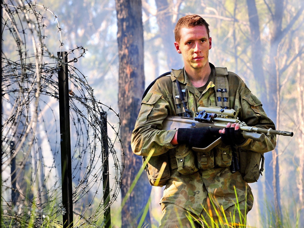 Солдат с винтовкой