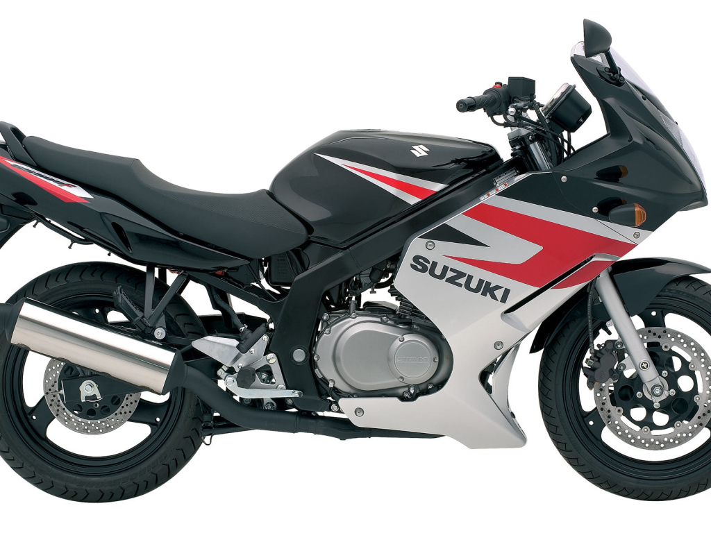 Красивый мотоцикл Suzuki  GS 500 F