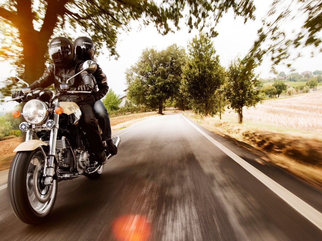 Невероятный мотоцикл Ducati Monster 1200