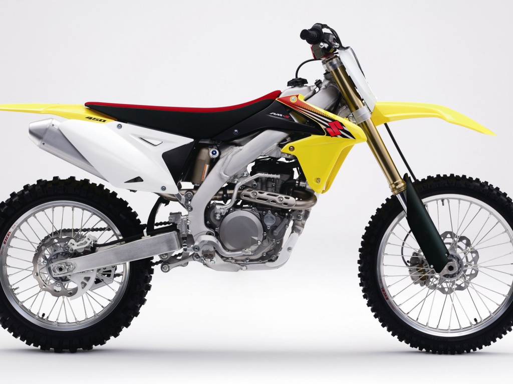 Невероятно быстрый мотоцикл Suzuki RM-Z 250