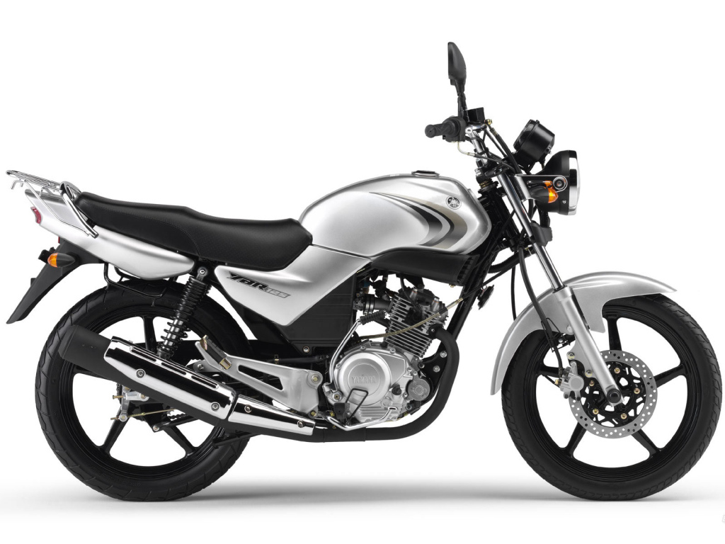 Новый надежный мотоцикл Suzuki Boulevard S 40