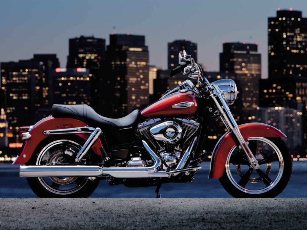 Новый надежный мотоцикл Harley-Davidson Dyna Switchback