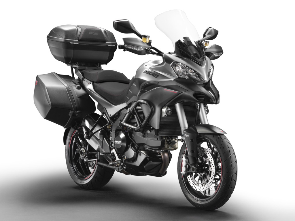 Популярный мотоцикл Ducati Multistrada 1200 S Granturismo