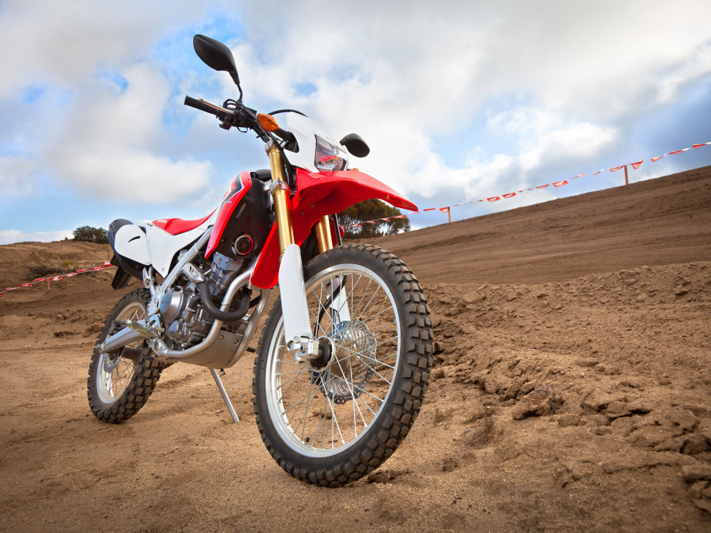 Надежный мотоцикл Honda CRF 250 L