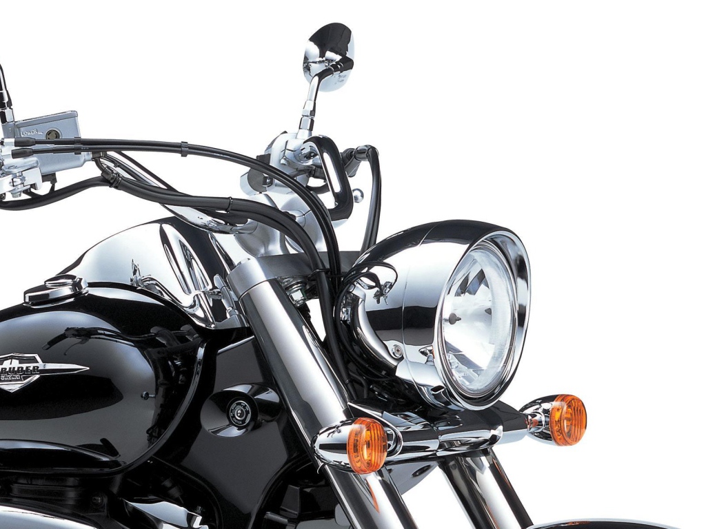 Надежный мотоцикл Suzuki Intruder C1500T