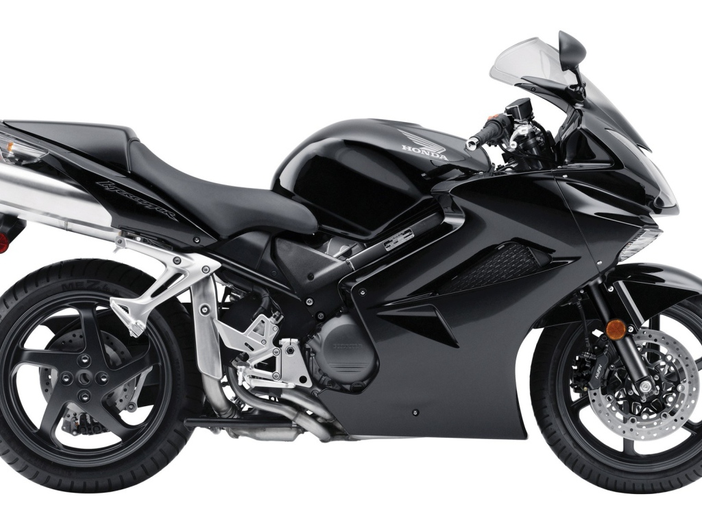 Мотоцикл Honda перехватчик черный