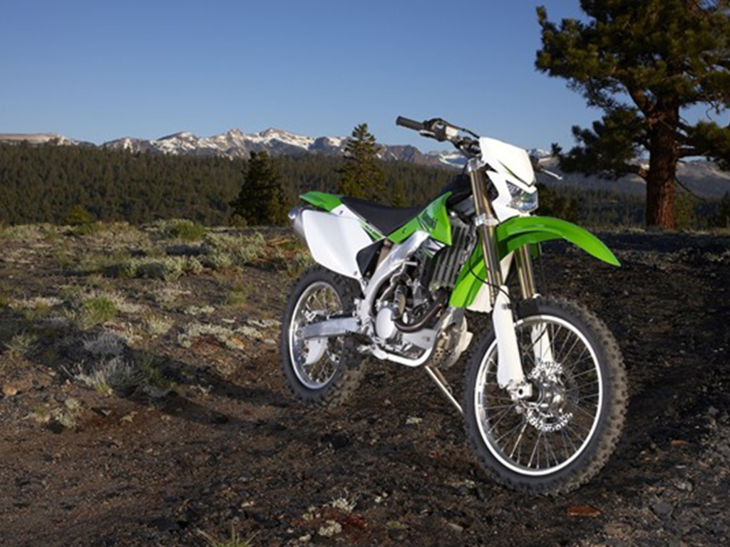 Надежный мотоцикл Kawasaki KLX 450 R