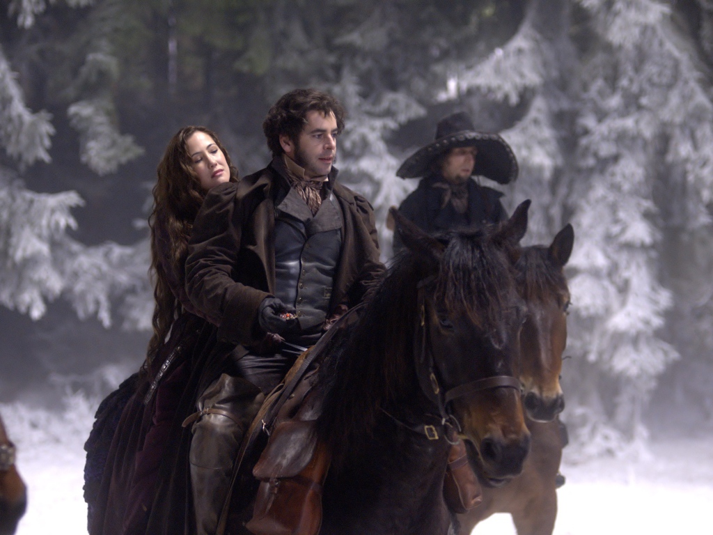 Красавица и чудовище в лесу