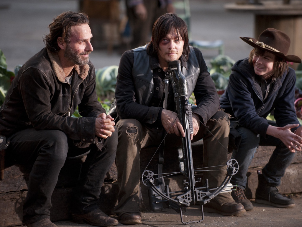 Рик с сыном и Дерилом из Ходячих Мертвецов