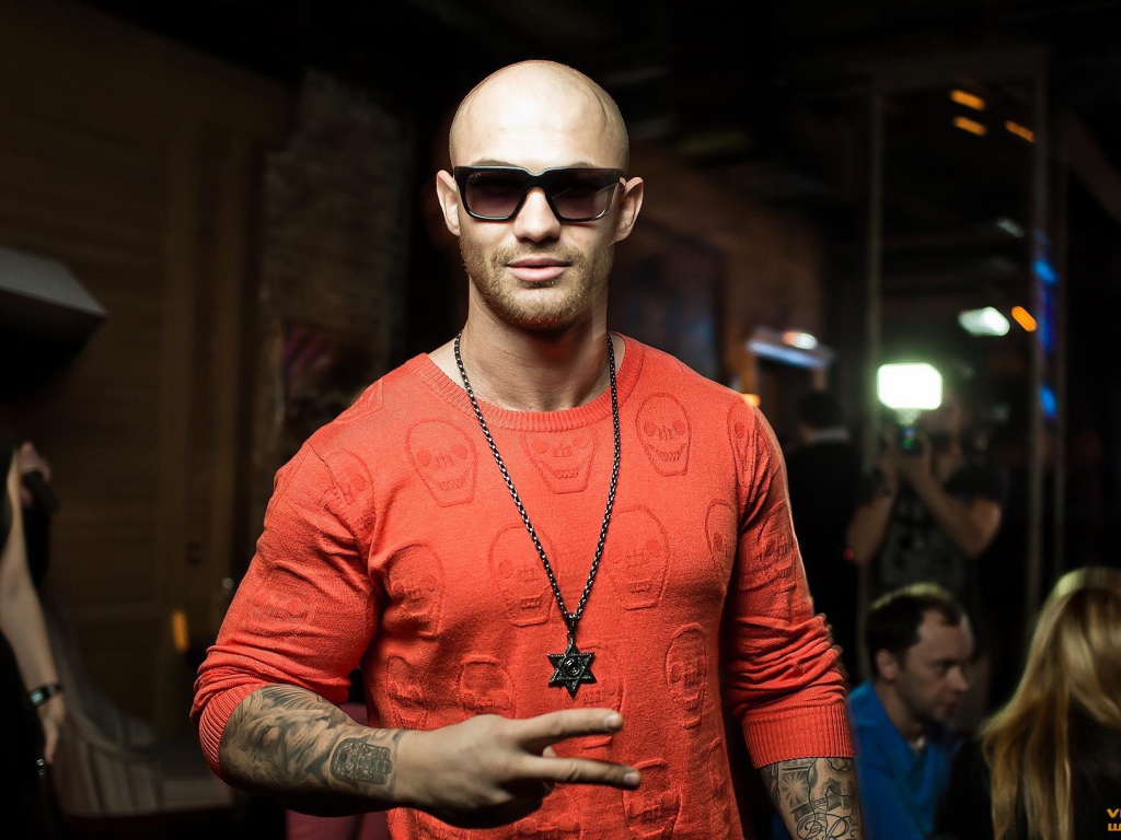 Егор Крид постригся