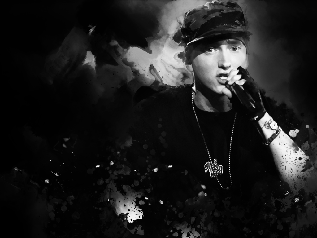 Eminem с микрофоном