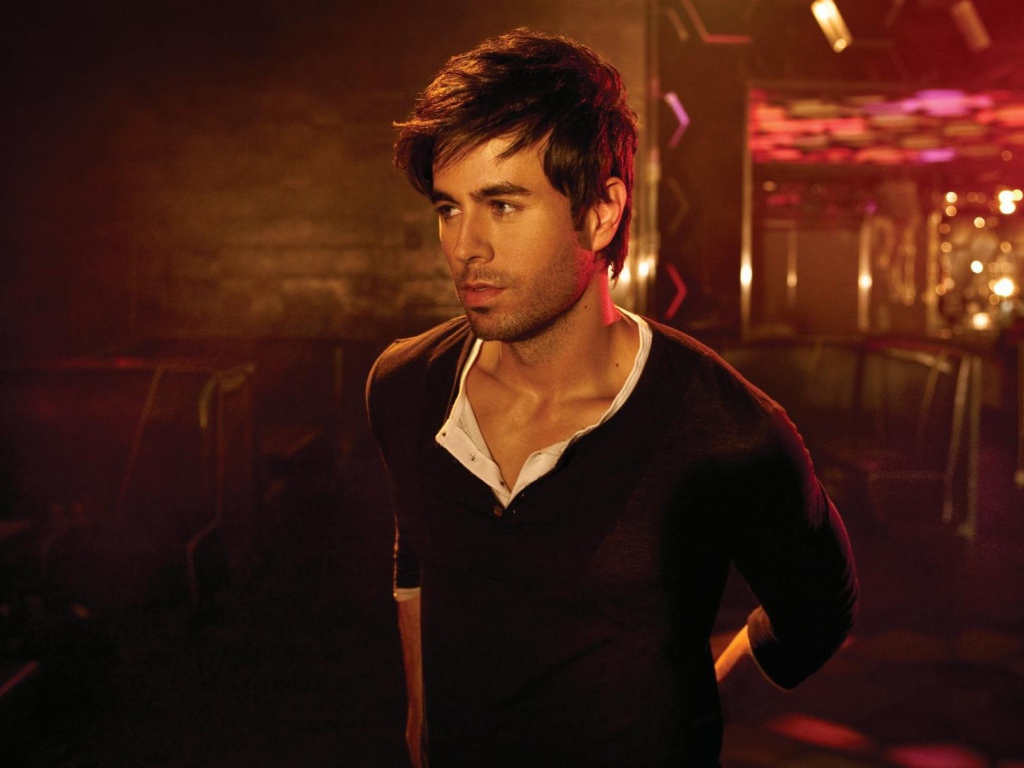 Энрике Иглесиас кадр из клипа