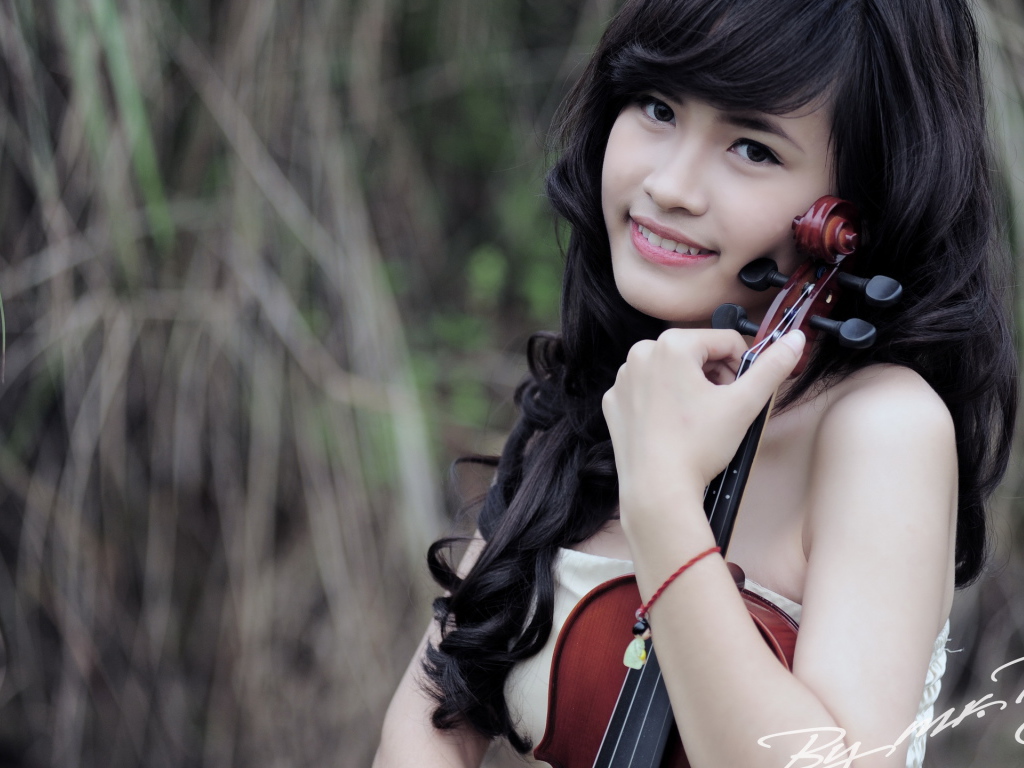 Девушка со скрипкой