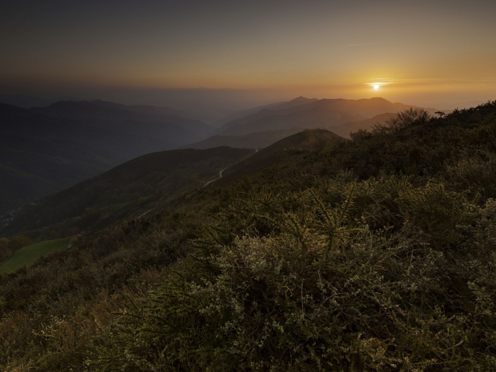 Восход солнца в горах