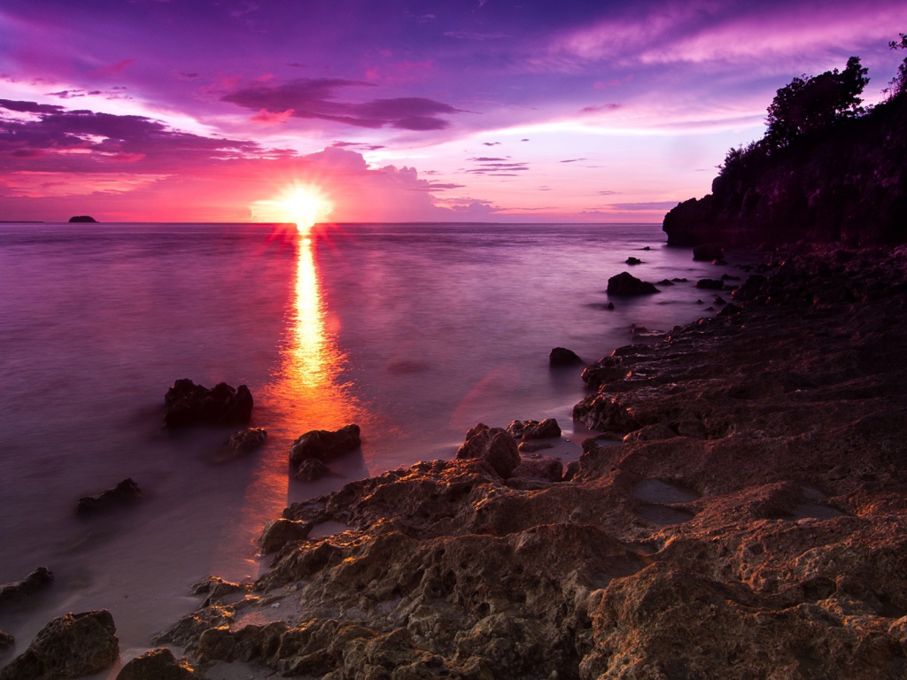 Закат над пляжем