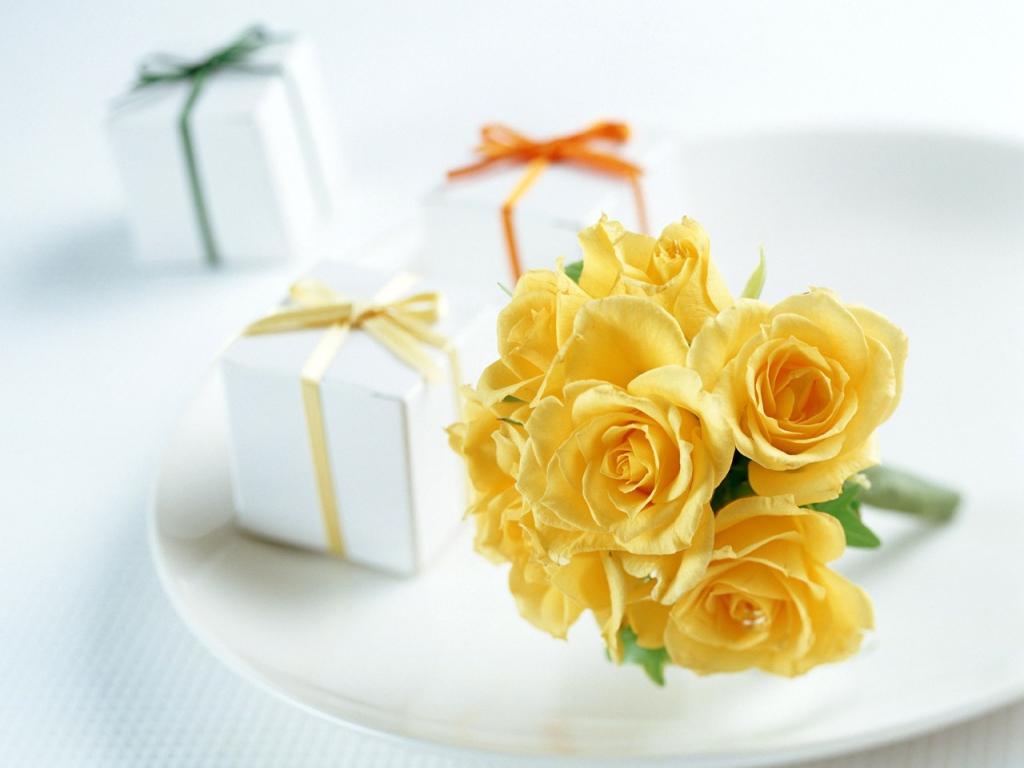 Желтые розы 