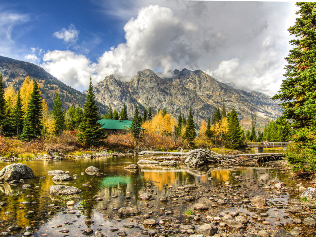 Тихое место у гор