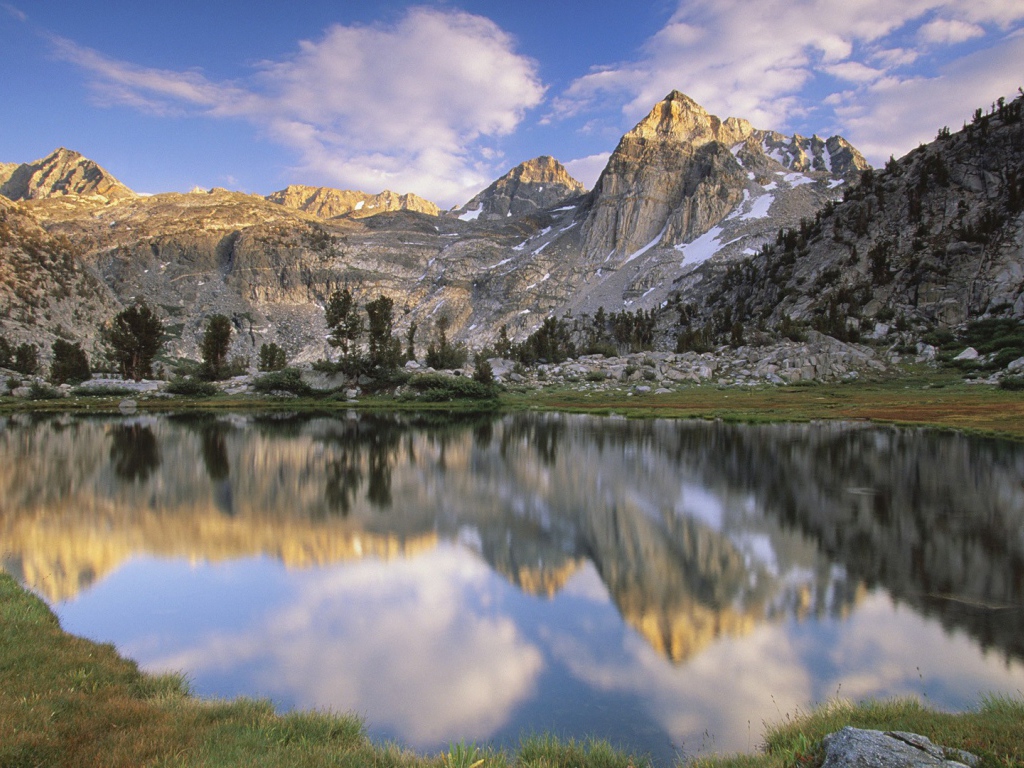 Озеро в парке Калифорнии