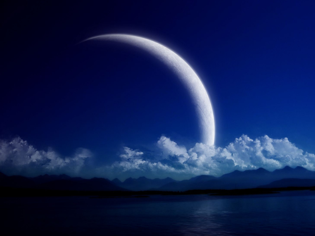 Очень большая луна