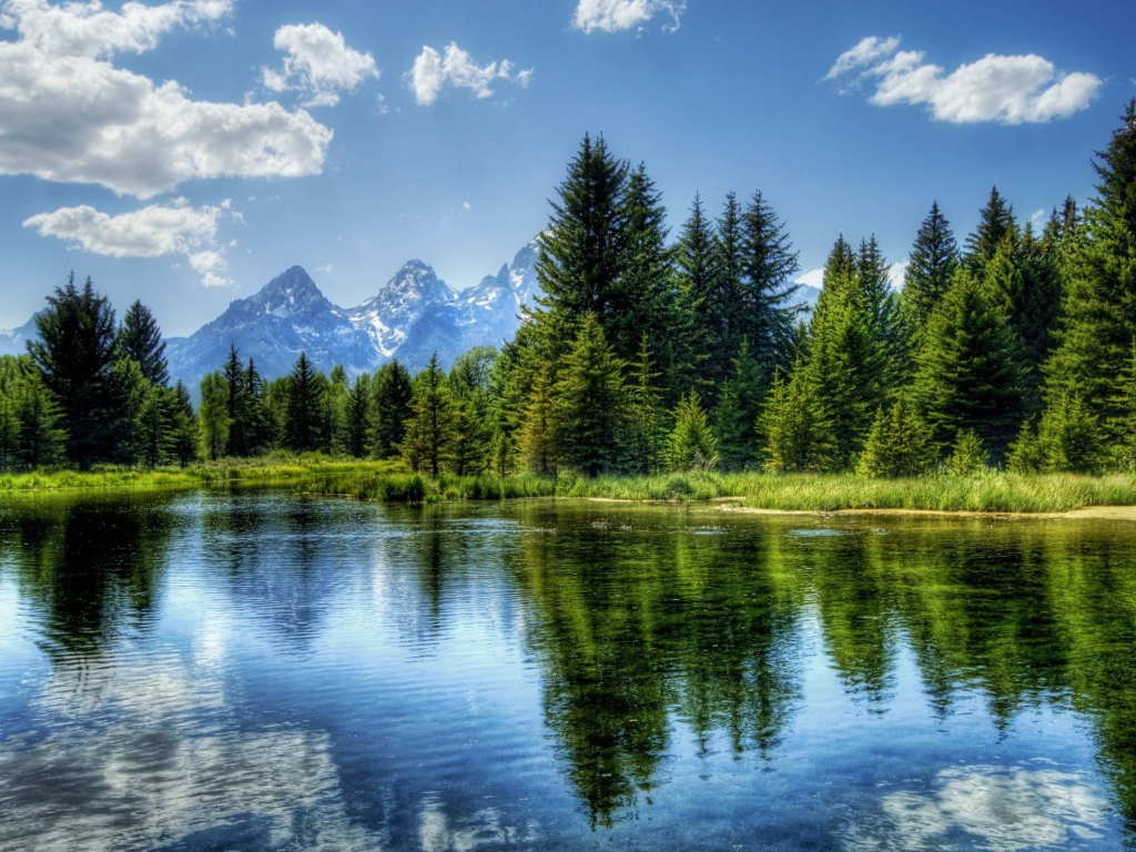 Чистое озеро на Камчатке