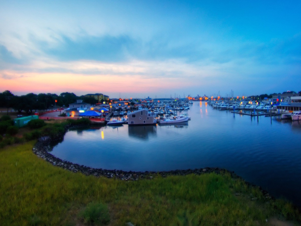 Причал для яхт и катеров