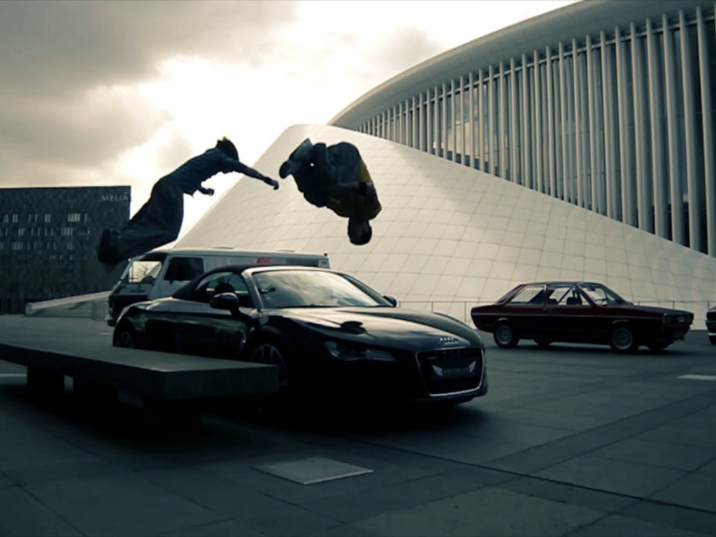 Паркур на автостоянке