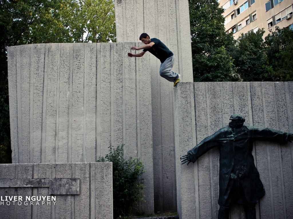 Паркур на памятнике