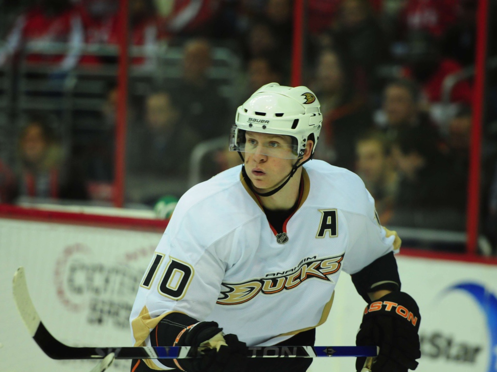 Известный Хоккеист Кори Перри