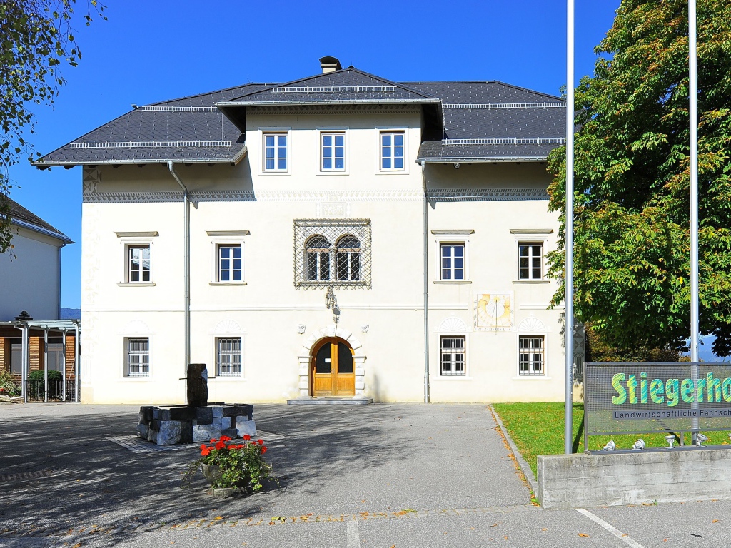 Площадь на курорте Фаакер-Зее, Австрия