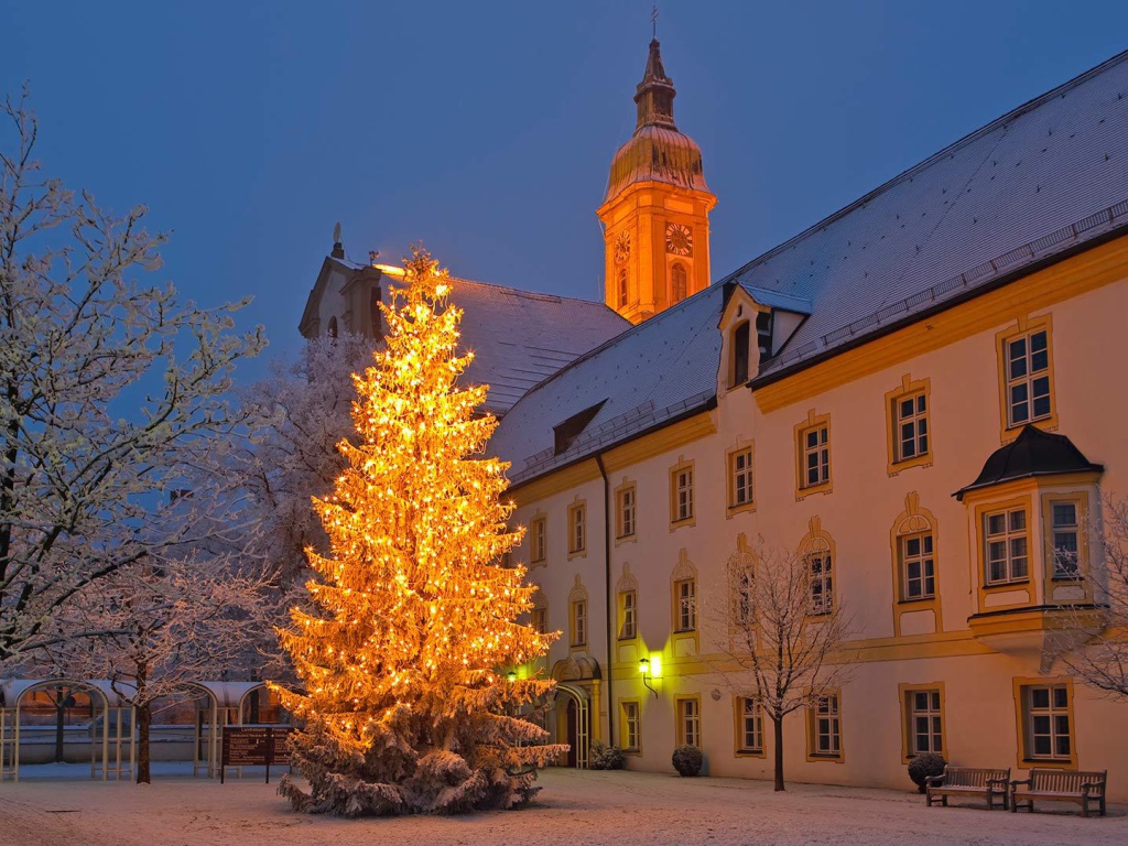 Рождество в городе Нойштифт, Австрия