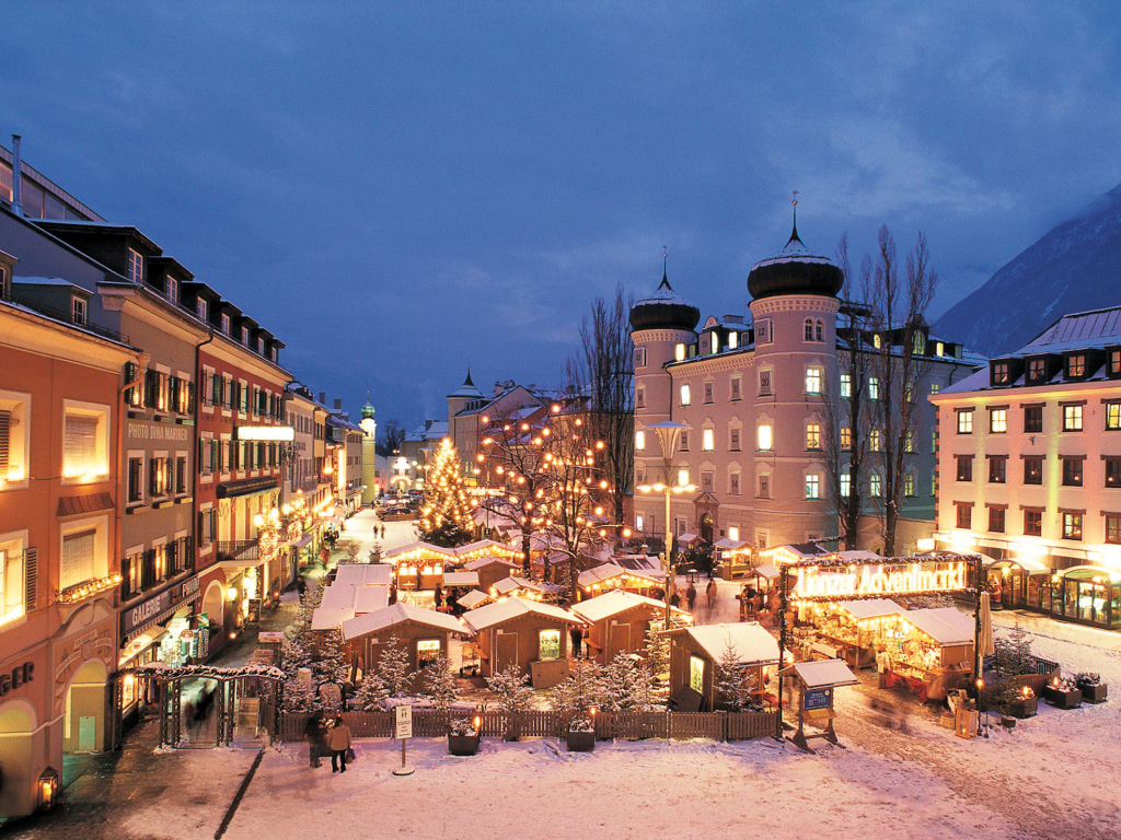 Вечерние огни на курорте Лиенц, Австрия