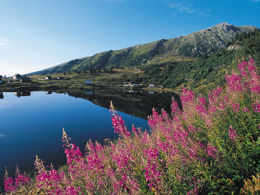 Озеро на горнолыжном курорте Бад Кляйнкирххайм, Австрия