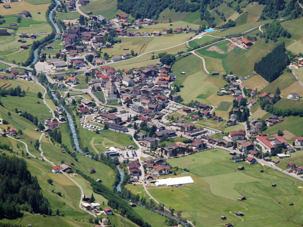 Панорама в городе Нойштифт, Австрия