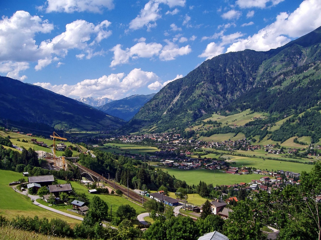 Панорама города на курорте Бад Хофгастайн, Австрия